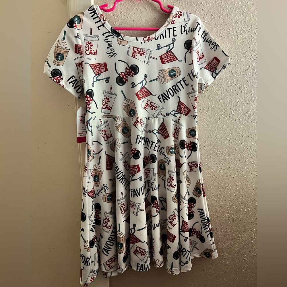 Chic White and Red Raglan Sleeve Sundress